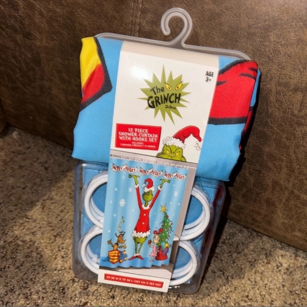 The Grinch Shower Curtain Set - NWT